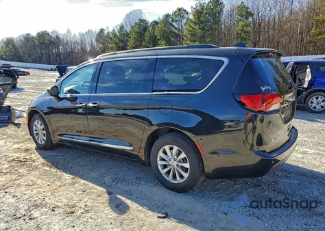2017 Chrysler Pacifica Touring L z USA, uszkodzony, nr VIN 2C4RC1BG5HR613926
